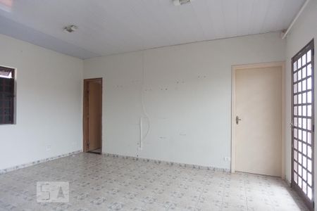 Casa para alugar com 250m², 3 quartos e 5 vagas Casa para alugar com 250m², 3 quartos e 5 vagasAndar superior - Sala