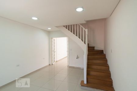 Sala de casa para alugar com 2 quartos, 140m² em Santo Amaro, São Paulo