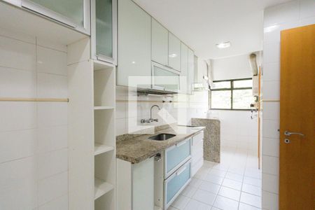 Apartamento à venda com 245m², 4 quartos e 4 vagasCozinha