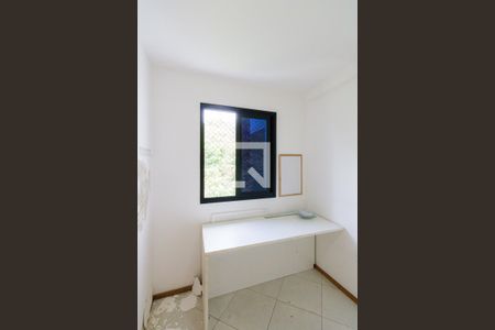 Apartamento à venda com 245m², 4 quartos e 4 vagasQuarto de Serviço