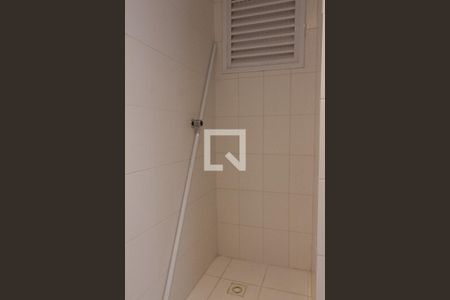 Apartamento à venda com 67m², 2 quartos e 1 vaga Apartamento à venda com 67m², 2 quartos e 1 vagaBanheiro da Suíte