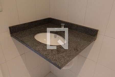 Apartamento à venda com 67m², 2 quartos e 1 vaga Apartamento à venda com 67m², 2 quartos e 1 vagaBanheiro da Suíte