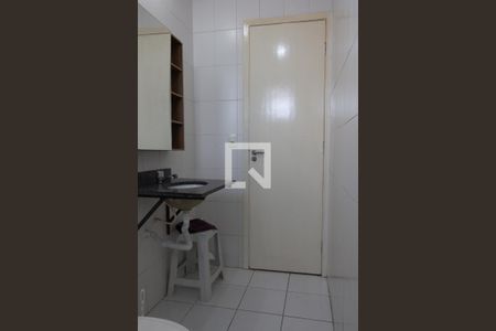 Apartamento à venda com 67m², 2 quartos e 1 vaga Apartamento à venda com 67m², 2 quartos e 1 vagaBanheiro