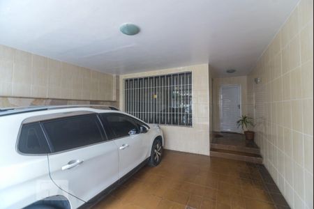 Garagem de casa à venda com 4 quartos, 200m² em Jardim Vila Formosa, São Paulo