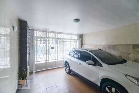 Garagem de casa à venda com 4 quartos, 200m² em Jardim Vila Formosa, São Paulo