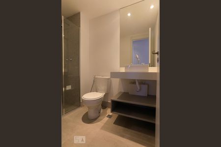 Banheiro de apartamento para alugar com 2 quartos, 68m² em Cambuci, São Paulo