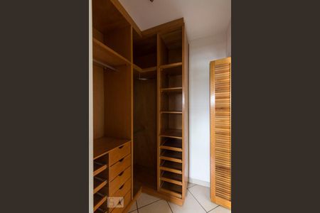 Apartamento para alugar com 78m², 3 quartos e 2 vagasCloset do Quarto 3 - Suíte