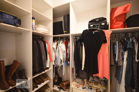 Apartamento à venda com 316m², 4 quartos e 4 vagasCloset