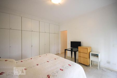 Apartamento à venda com 316m², 4 quartos e 4 vagasSuíte 2