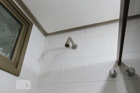 Apartamento à venda com 69m², 2 quartos e 1 vagaBanheiro Social