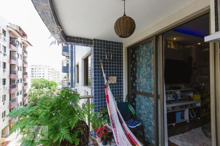 Apartamento à venda com 69m², 2 quartos e 1 vagaVaranda Sala