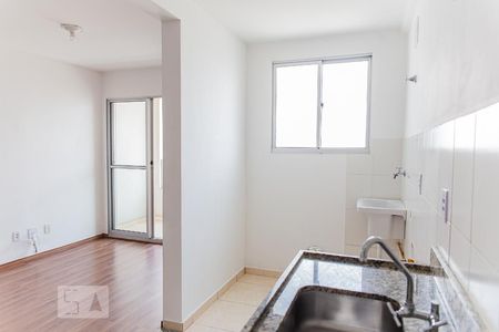 Apartamento à venda com 50m², 2 quartos e 1 vaga Apartamento à venda com 50m², 2 quartos e 1 vagaCozinha e Área de Serviço