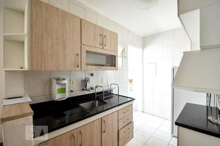 Cozinha de apartamento à venda com 1 quarto, 45m² em Pinheiros, São Paulo