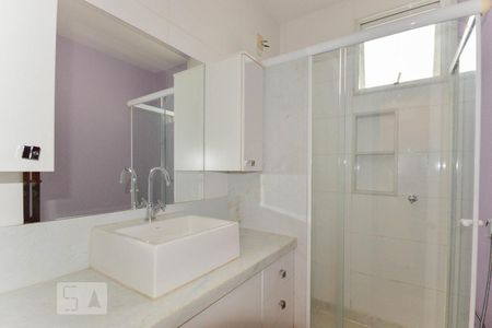 Banheiro de apartamento para alugar com 1 quarto, 49m² em Tijuca, Rio de Janeiro