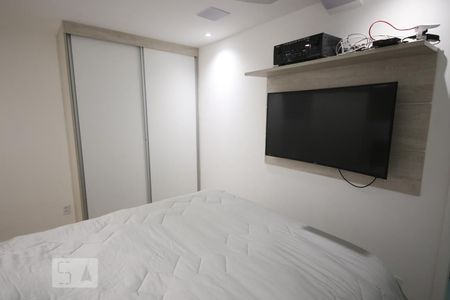 Apartamento à venda com 98m², 2 quartos e 1 vagaSuíte