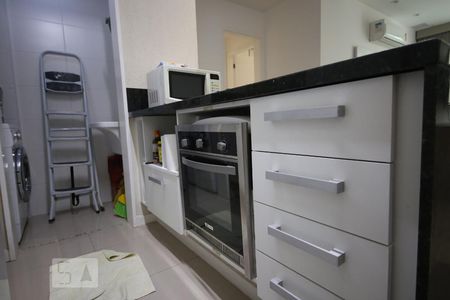 Apartamento à venda com 98m², 2 quartos e 1 vagaCozinha