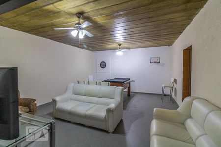 Casa à venda com 380m², 3 quartos e 8 vagasSalão de jogos