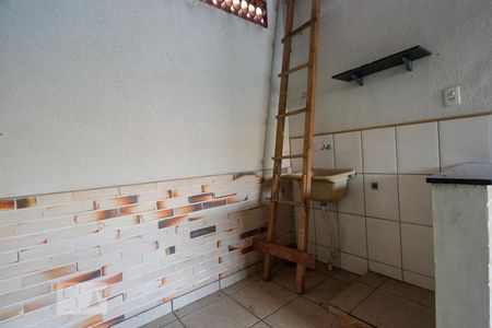 Casa à venda com 80m², 2 quartos e 1 vagaÁrea de Serviço 1
