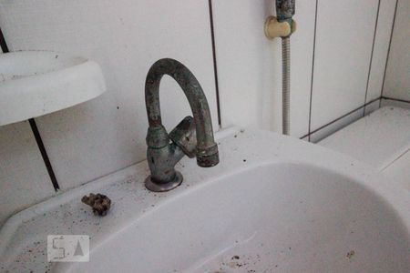 Casa à venda com 80m², 2 quartos e 1 vagaLavabo