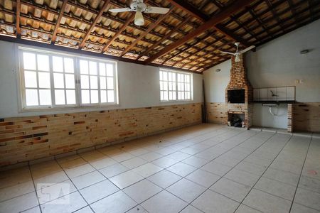 Casa à venda com 80m², 2 quartos e 1 vagaSalão