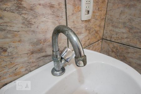 Casa à venda com 80m², 2 quartos e 1 vagaBanheiro 2