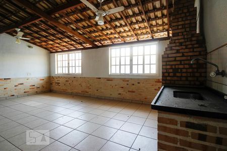 Casa à venda com 80m², 2 quartos e 1 vagaChurrasqueira
