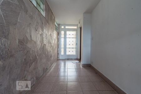 Corredor Entrada de casa para alugar com 3 quartos, 250m² em Jabaquara, São Paulo