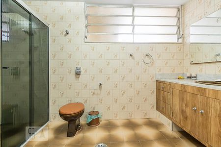 Banheiro 1 de casa para alugar com 3 quartos, 250m² em Jabaquara, São Paulo