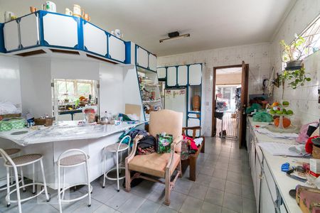 Casa à venda com 357m², 4 quartos e 4 vagasCozinha