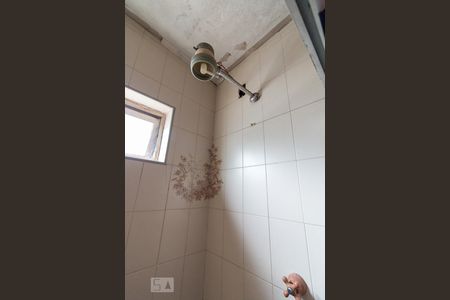 Casa à venda com 357m², 4 quartos e 4 vagasBanheiro quarto 2 suíte - chuveiro