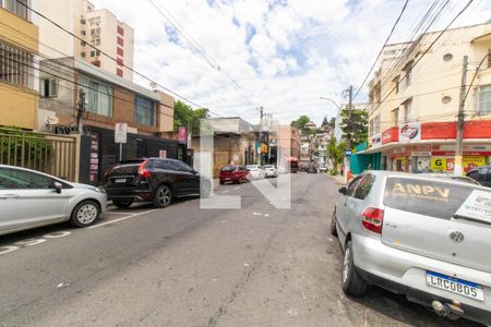 Apartamento à venda com 70m², 2 quartos e sem vagaVista da Rua