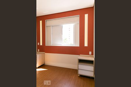 Apartamento à venda com 75m², 2 quartos e 2 vagas Apartamento à venda com 75m², 2 quartos e 2 vagasSuíte