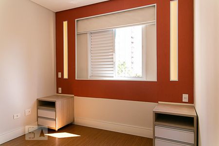 Apartamento à venda com 75m², 2 quartos e 2 vagas Apartamento à venda com 75m², 2 quartos e 2 vagasSuíte