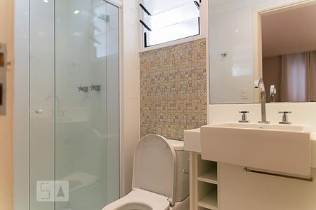 Lavabo de apartamento à venda com 2 quartos, 75m² em Vila Gumercindo, São Paulo