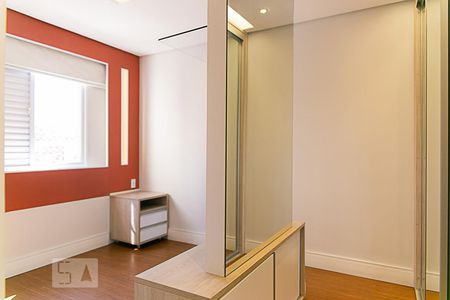 Apartamento à venda com 75m², 2 quartos e 2 vagas Apartamento à venda com 75m², 2 quartos e 2 vagasSuíte