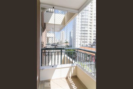Sacada de apartamento à venda com 2 quartos, 75m² em Vila Gumercindo, São Paulo