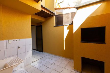 Casa para alugar com 4 quartos, 125m² em Santa Cândida, Curitiba