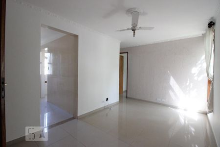Sala de apartamento para alugar com 2 quartos, 50m² em Jardim Felicidade (zona Oeste), São Paulo