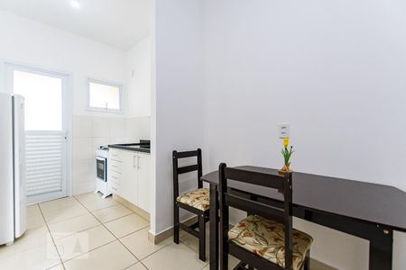 Apartamento para alugar com 40m², 1 quarto e 1 vaga Apartamento para alugar com 40m², 1 quarto e 1 vagaEntrada