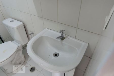 Banheiro (Pia) de apartamento à venda com 1 quarto, 33m² em Cambuci, São Paulo
