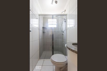 Apartamento à venda com 55m², 2 quartos e 1 vaga Apartamento à venda com 55m², 2 quartos e 1 vagaBanheiro
