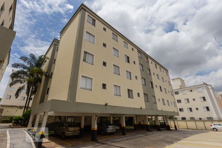 Apartamento à venda com 55m², 2 quartos e 1 vaga Apartamento à venda com 55m², 2 quartos e 1 vagaFachada do bloco