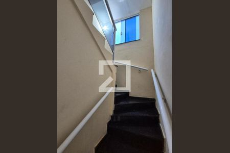 Escada de casa de condomínio à venda com 2 quartos, 180m² em Vargem Pequena, Rio de Janeiro