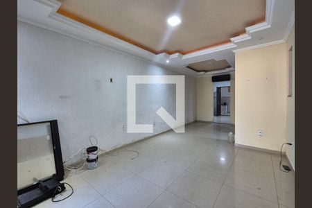 Sala de casa de condomínio à venda com 2 quartos, 180m² em Vargem Pequena, Rio de Janeiro