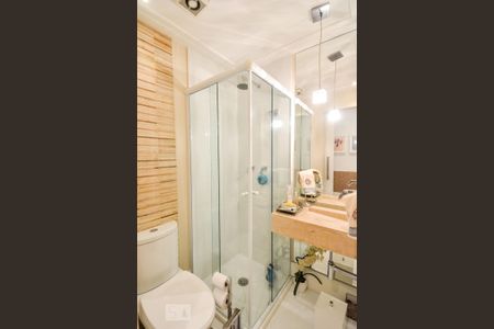 Banheiro de apartamento para alugar com 2 quartos, 60m² em Pinheiros, São Paulo