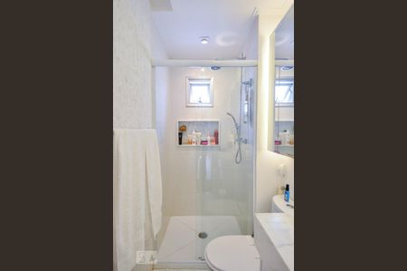 Apartamento para alugar com 60m², 2 quartos e 1 vagaSuíte - banheiro