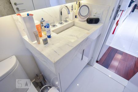 Apartamento para alugar com 60m², 2 quartos e 1 vagaSuíte - banheiro