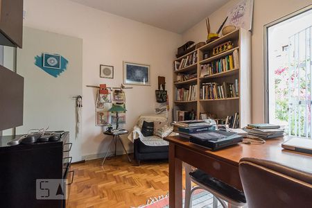 Casa à venda com 203m², 3 quartos e 3 vagas Casa à venda com 203m², 3 quartos e 3 vagasQuarto 3