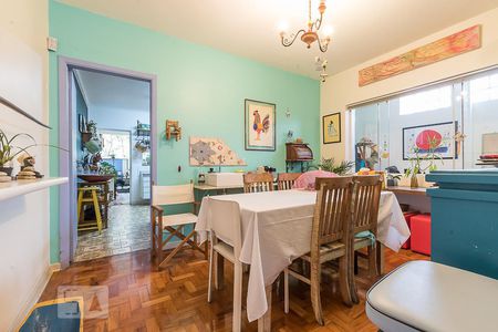 Casa à venda com 203m², 3 quartos e 3 vagas Casa à venda com 203m², 3 quartos e 3 vagasSala de Jantar