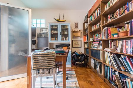 Casa à venda com 203m², 3 quartos e 3 vagas Casa à venda com 203m², 3 quartos e 3 vagasQuarto 3